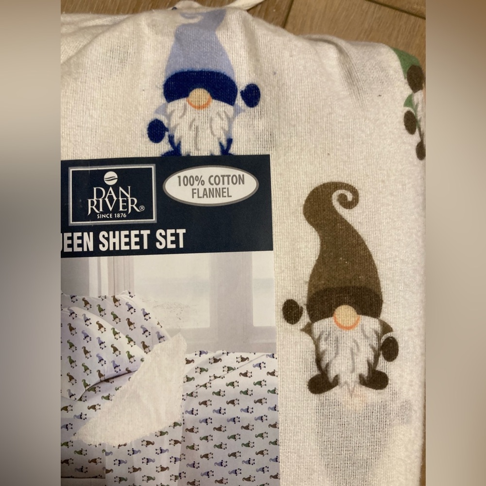 Brand new Dan River Gnome Queen Sized Sheet set